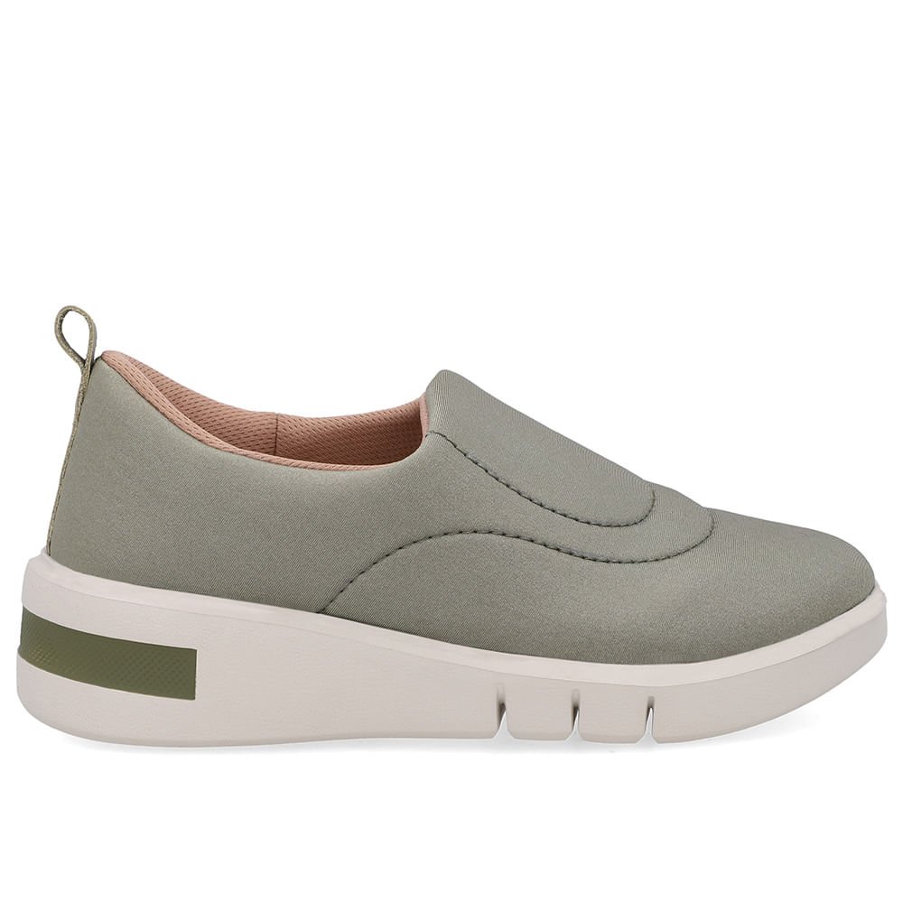 Tênis Tecido Verde Costura Enfeite