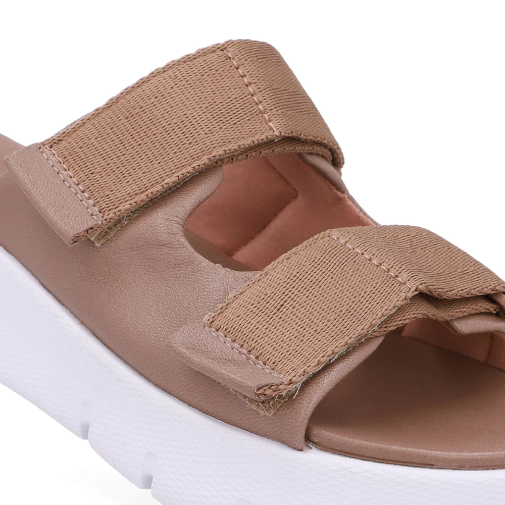 Tamanco Duas Tiras Couro Marrom Fendi Marrom 4