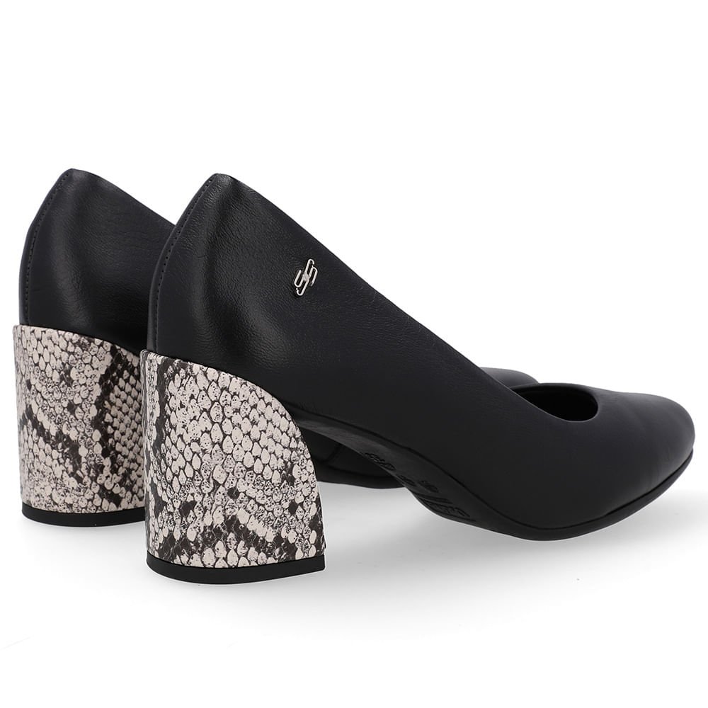 Scarpin Preto Couro Salto Geométrico Preto 3