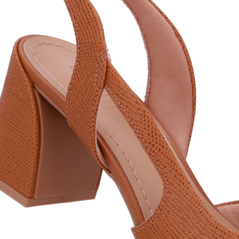 Slingback Marrom Bico Redondo Recorte Lateral Marrom 4
