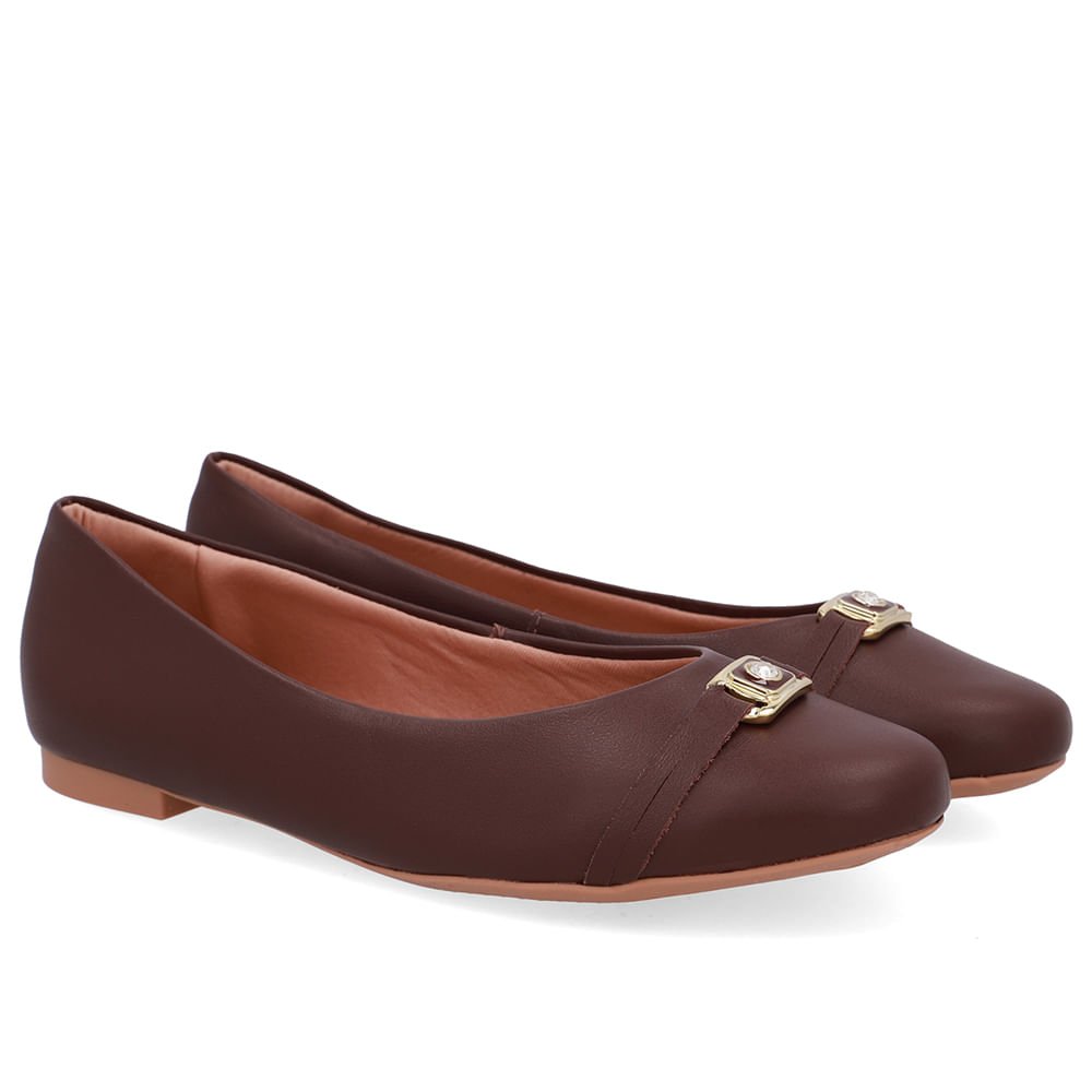 Sapatilha Marrom Pinhão Couro Tira Enfeite Pinhão 2