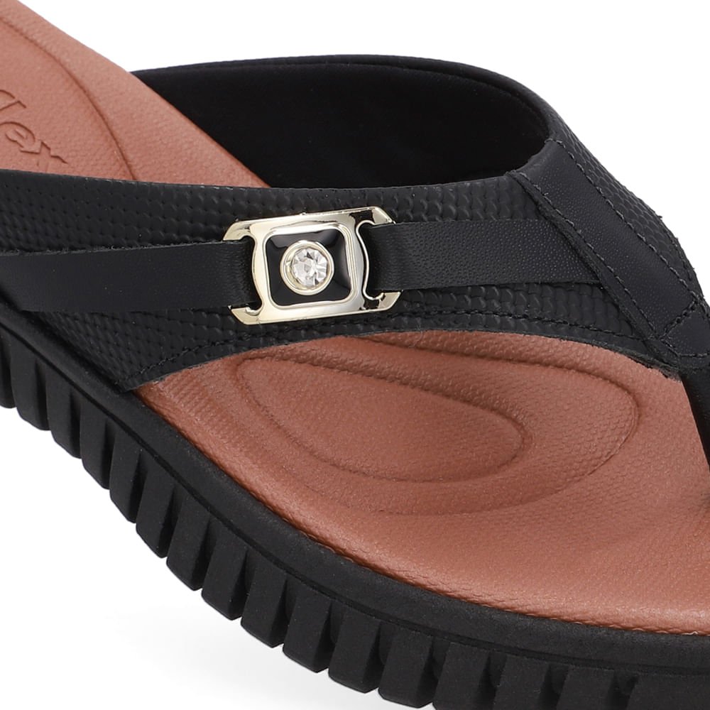 Chinelo Salto Plataforma Couro Preto Monograma Preto 4