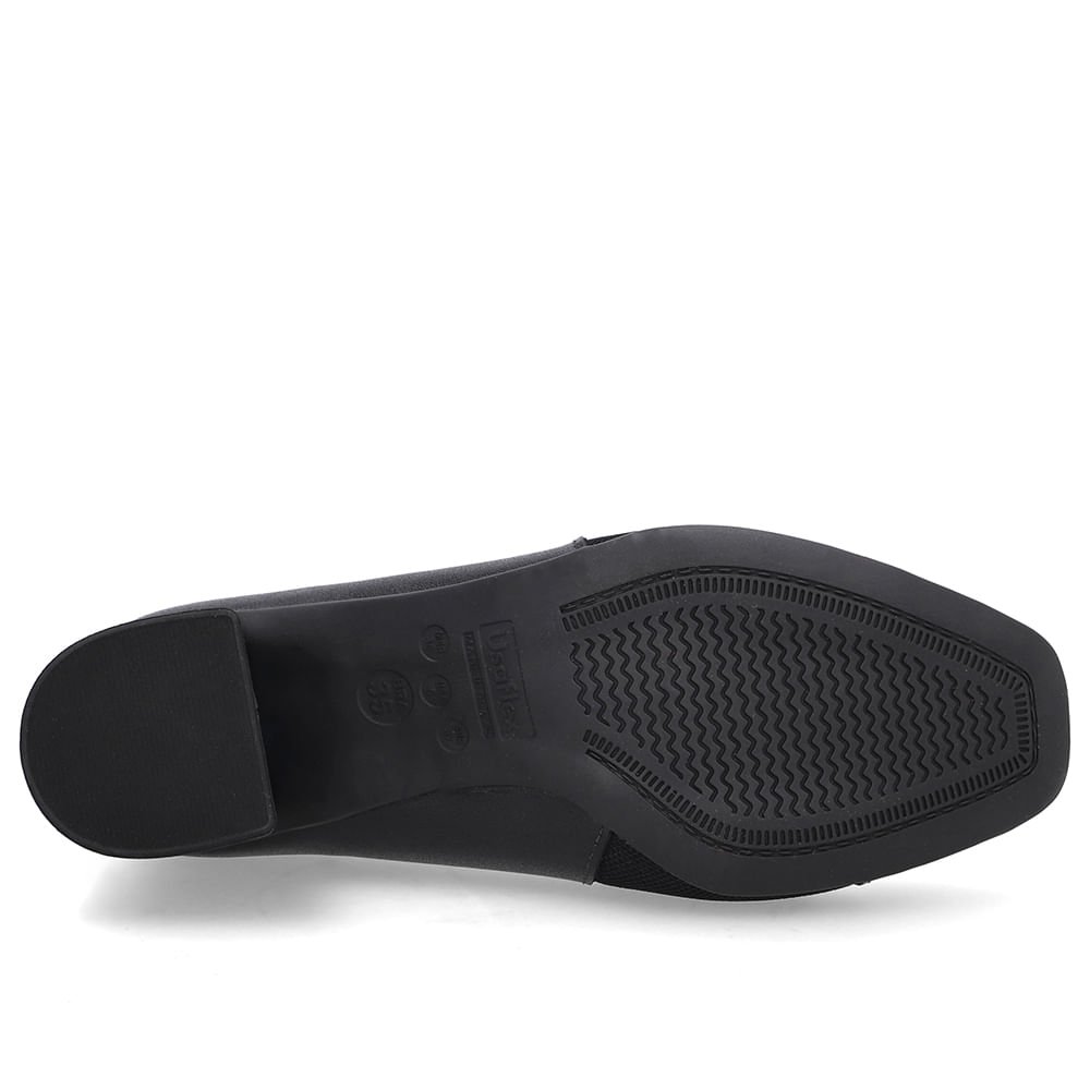 Scarpin Preto Bico Quadrado Couro Lateral Tecido Preto 5