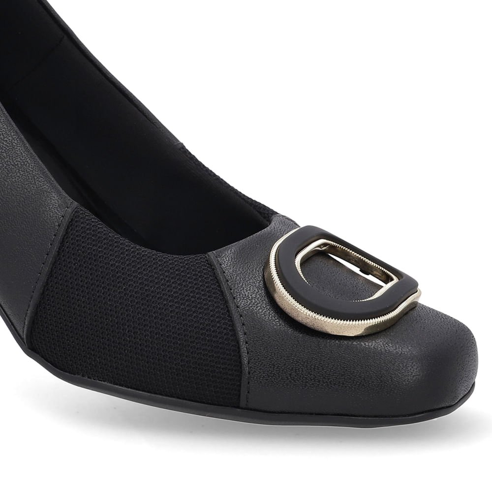 Scarpin Preto Bico Quadrado Couro Lateral Tecido Preto 4
