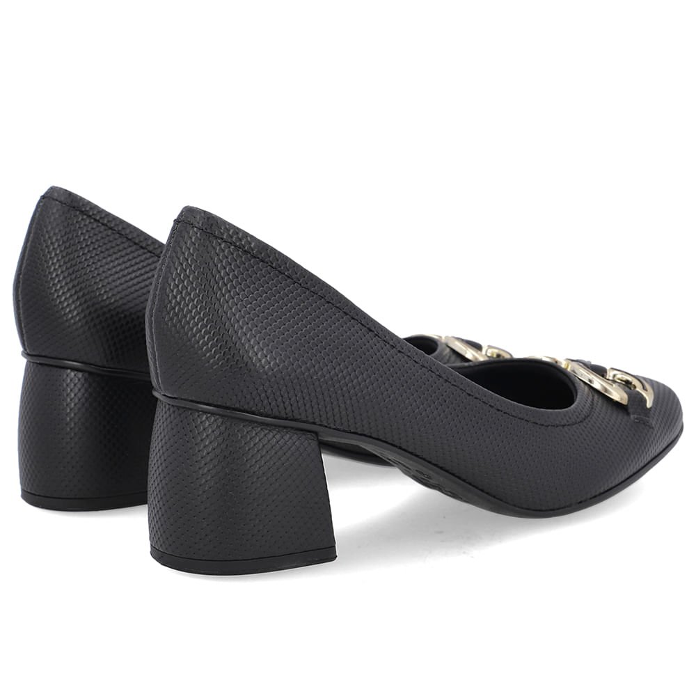Scarpin Preto Bico Quadrado Couro Enfeite Preto 3