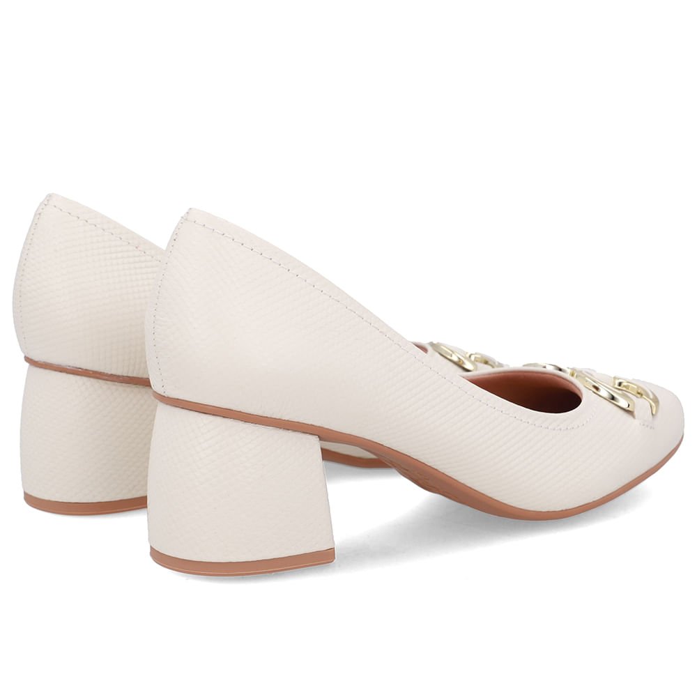 Scarpin Branco Marfim Bico Quadrado Couro Enfeite Marfim 3
