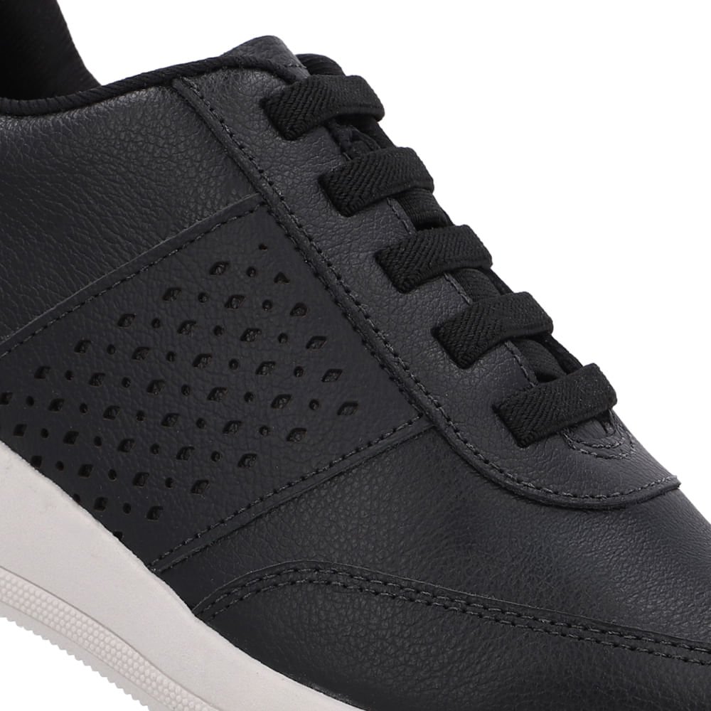 Tênis Couro Preto Detalhe Lateral Preto 4