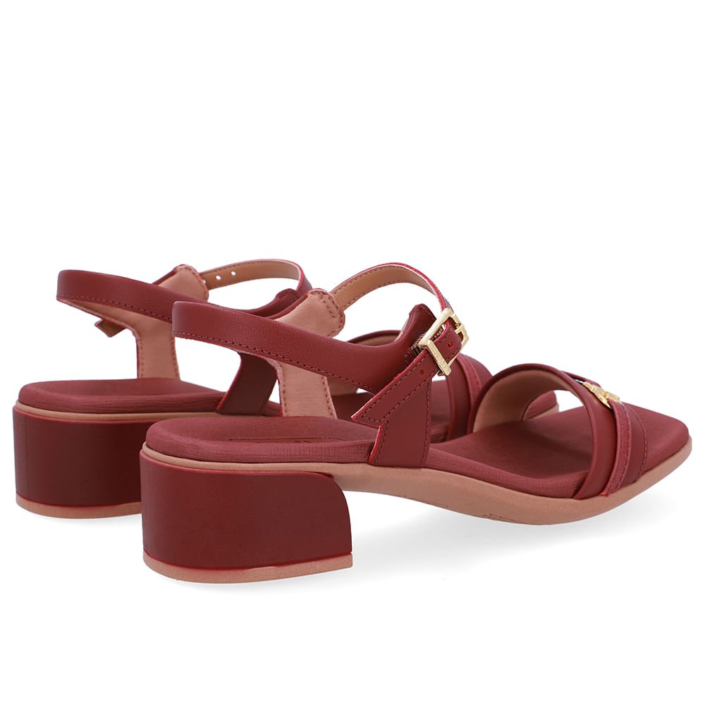 Sandália Couro Vermelha Tira Enfeite Vermelho 3