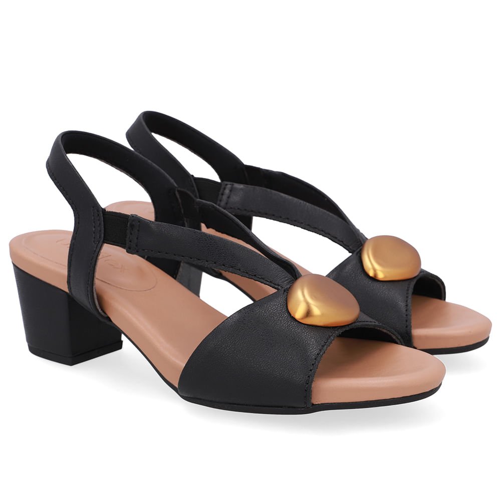 Sandália Bico Redondo Couro Preta Enfeite Preto 2