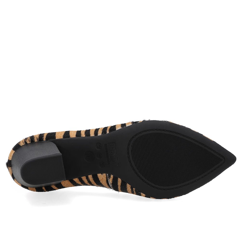 Scarpin Couro Animal Print Tigre Bico Fino Bege/Preto 5