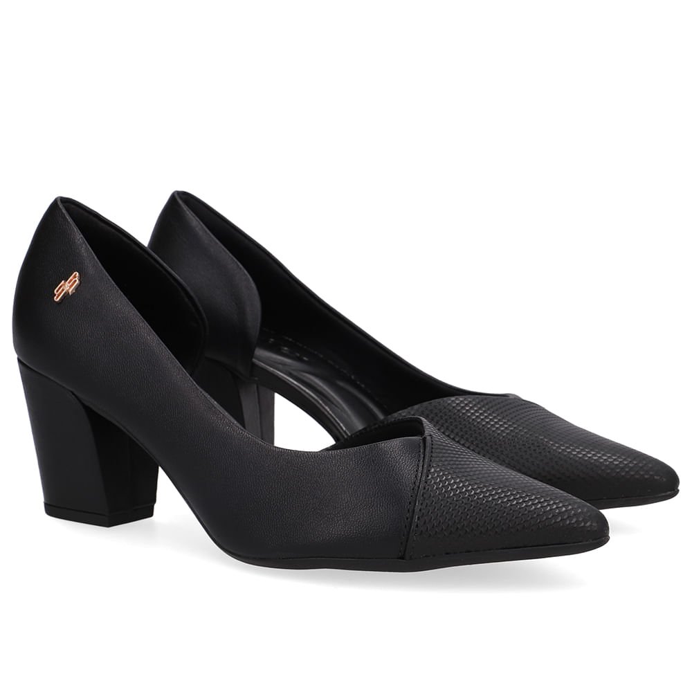 Scarpin Couro Preto Bico Fino Recorte Lateral Preto 2