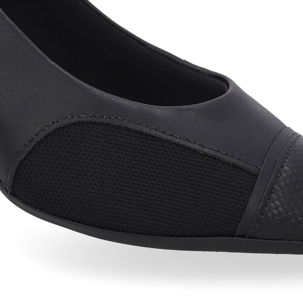 Scarpin Couro Preto Lateral Tecido Preto 4
