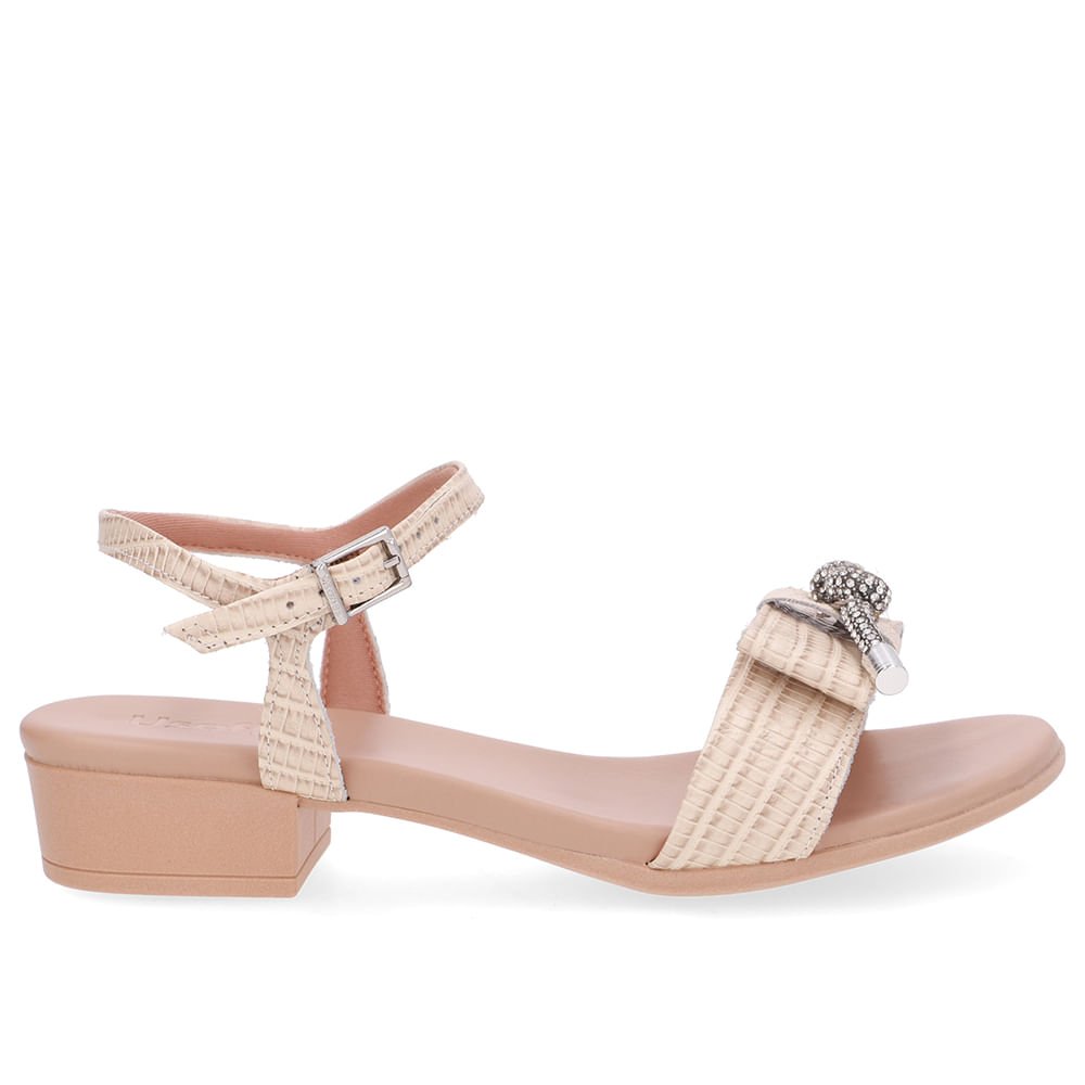 Sandália Couro Bege Enfeite Brilho