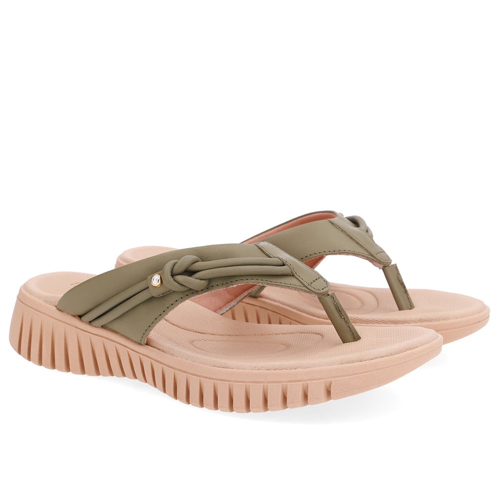 Chinelo Verde Couro Tira Enfeite Verde 2