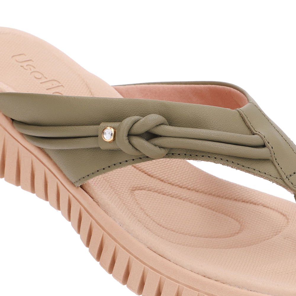 Chinelo Verde Couro Tira Enfeite Verde 4