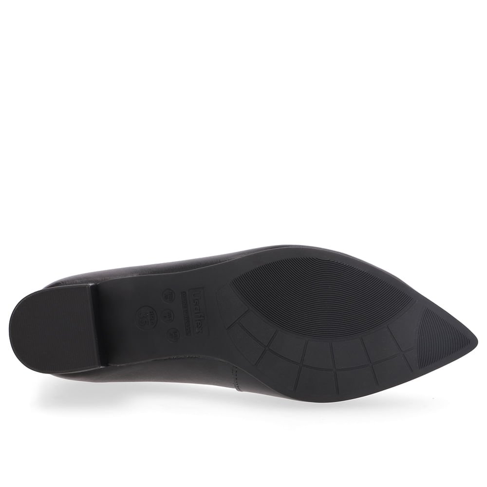 Scarpin Couro Preto Bico Fino Preto 5