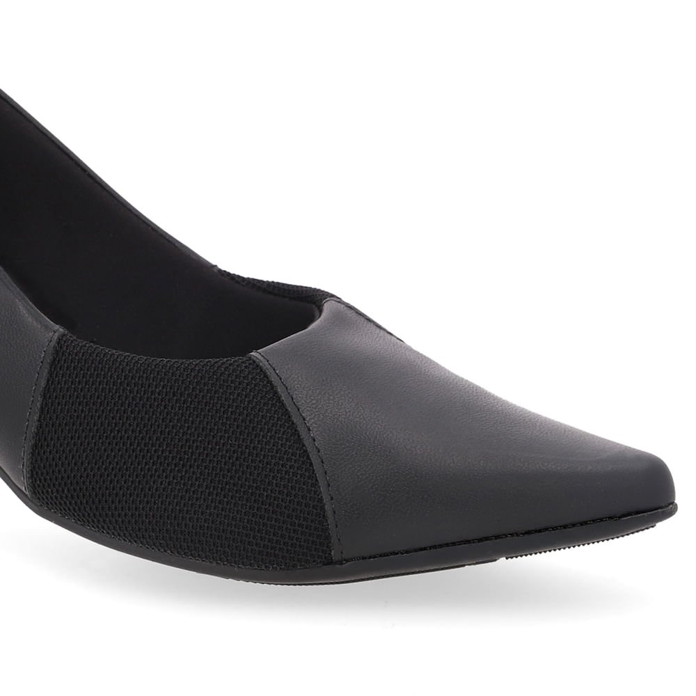 Scarpin Couro Preto Bico Fino Lateral Tecido Preto 4