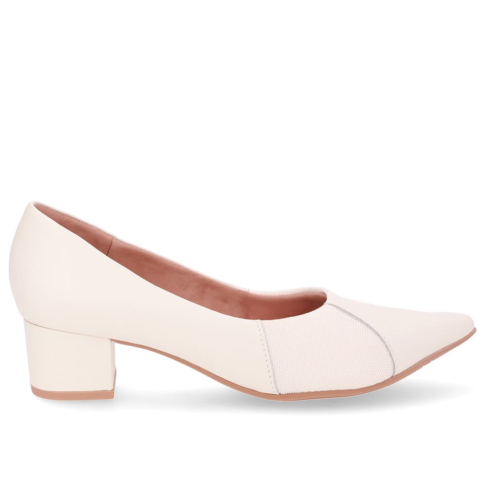 Scarpin Couro Branco Marfim Bico Fino Lateral Tecido