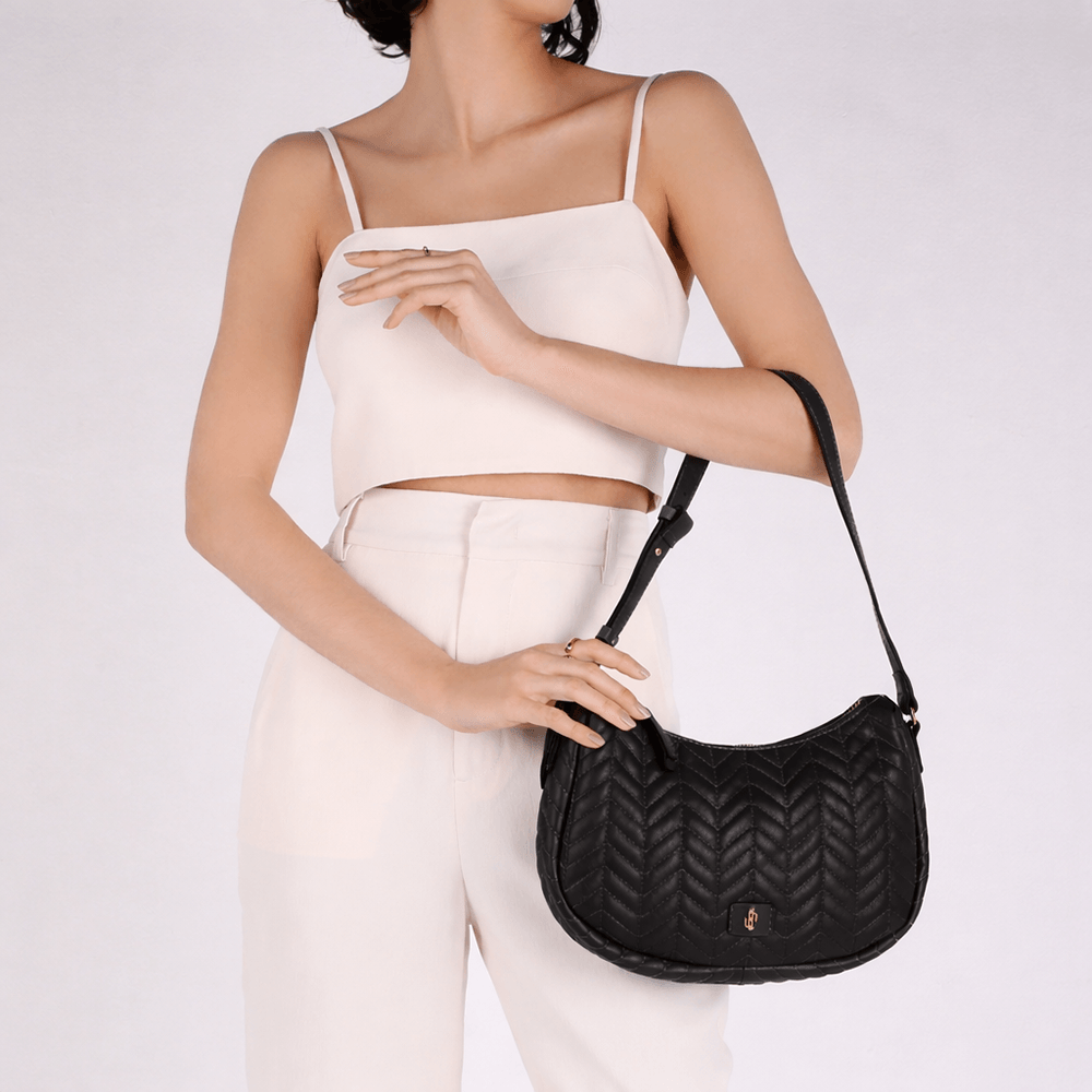 Bolsa Hobo Couro Preta Detalhe Bordado Preto 4