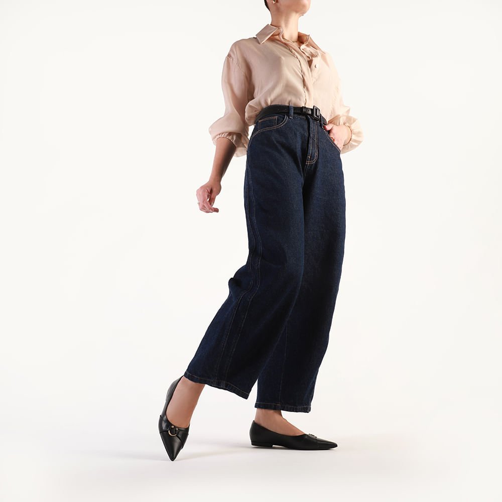 Sapatilha Preta Couro Detalhe Piercing Preto 4