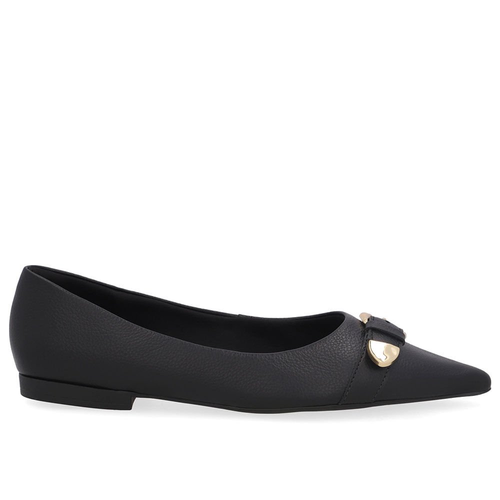 Sapatilha Preta Couro Fivela