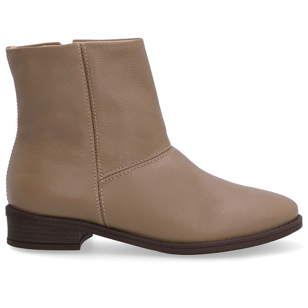 Bota Bico Redondo Marrom Couro
