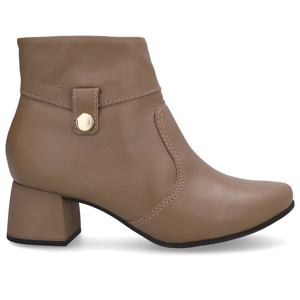 Bota Marrom Couro Bico Redondo