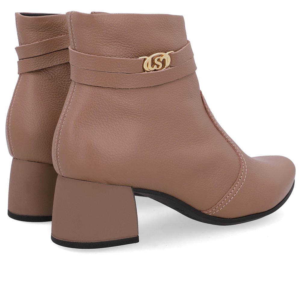 Bota Marrom Couro Bico Redondo Monograma Marrom 3