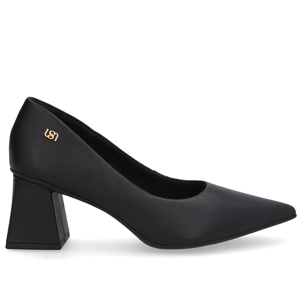 Scarpin Preto Bico Fino Couro