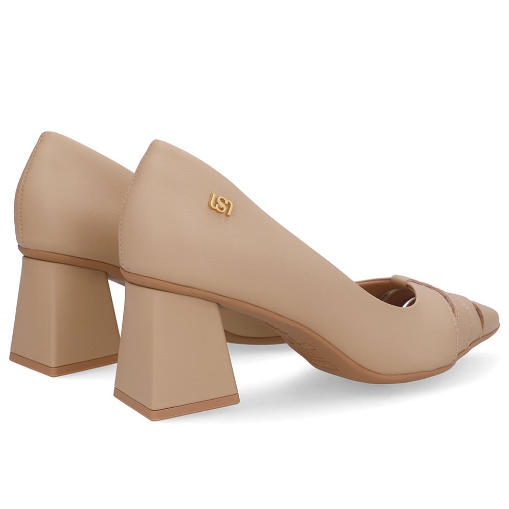 Scarpin Bege Bico Fino Recortes Bege 3
