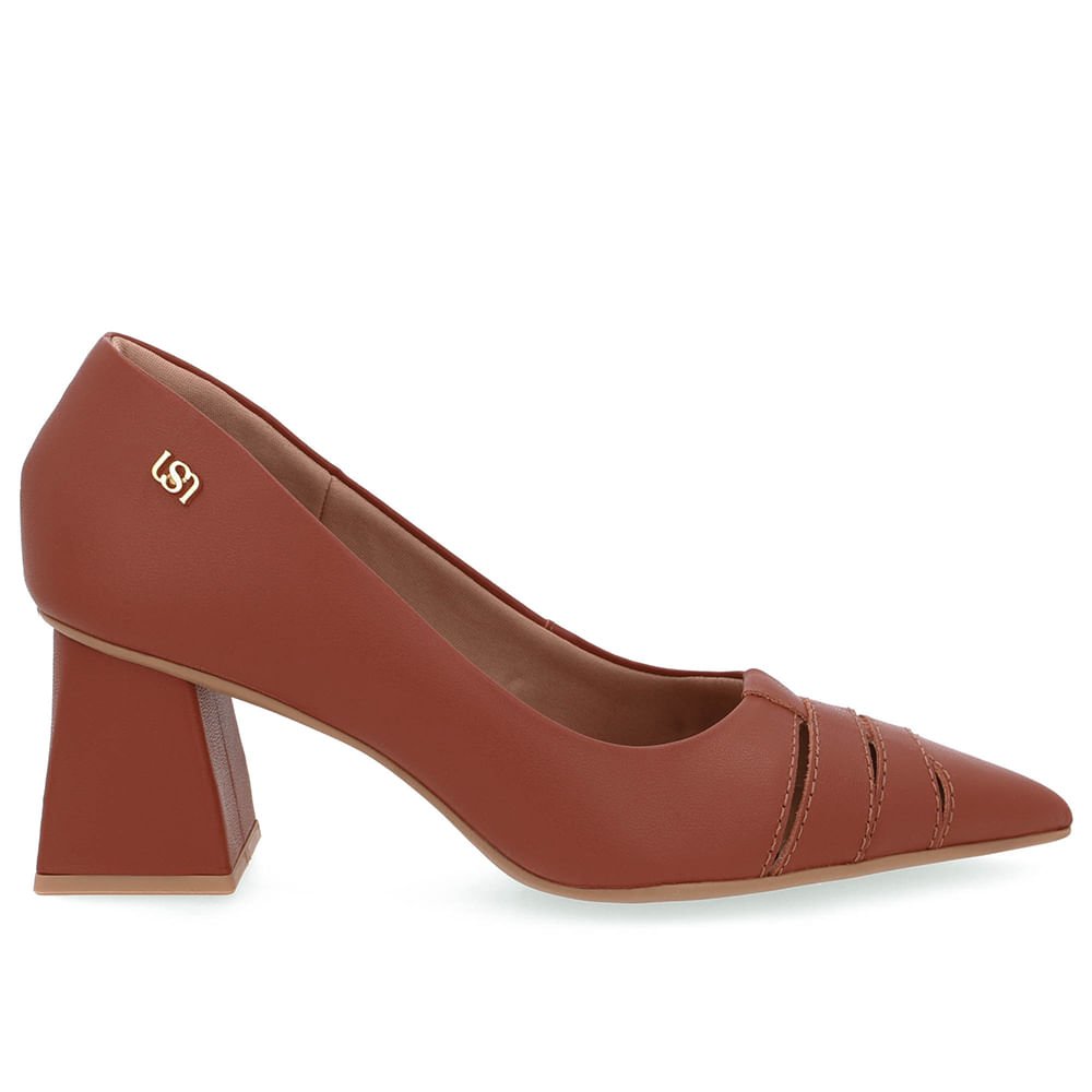 Scarpin Marrom Bico Fino Recortes