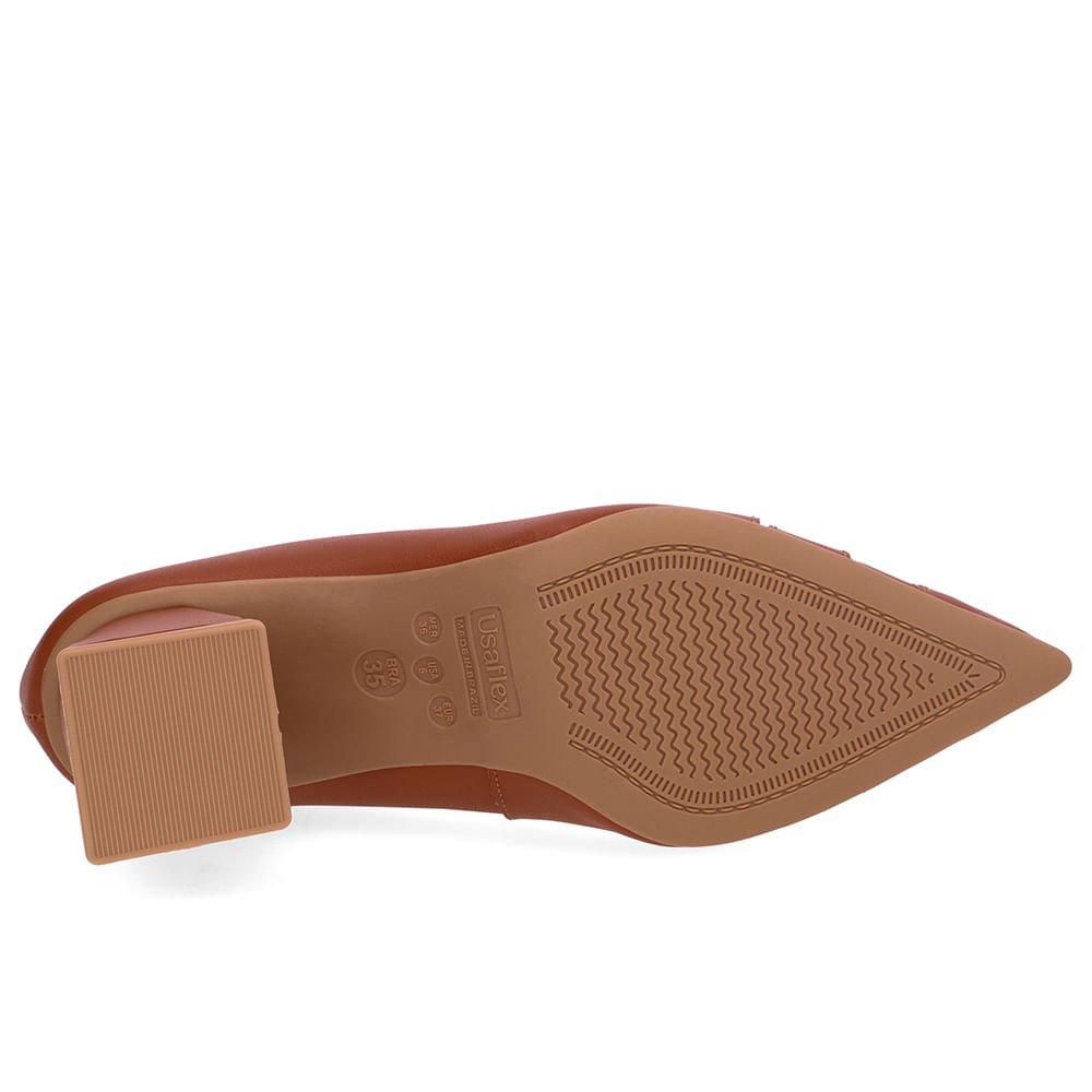 Scarpin Marrom Bico Fino Recortes Marrom 5