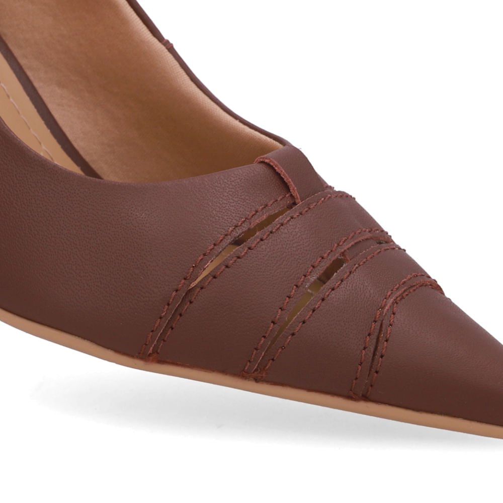 Scarpin Vermelho Bico Fino Recortes Marrom 4