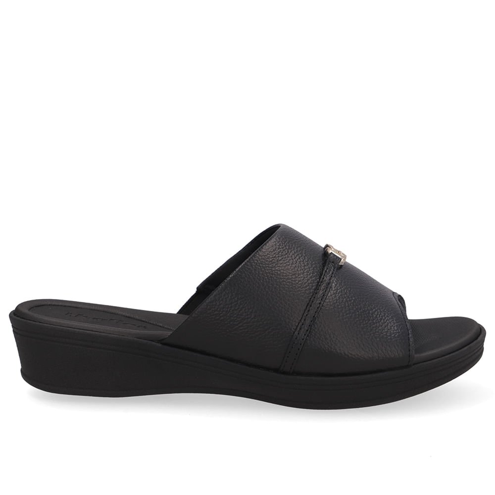 Tamanco Couro Preto Monograma