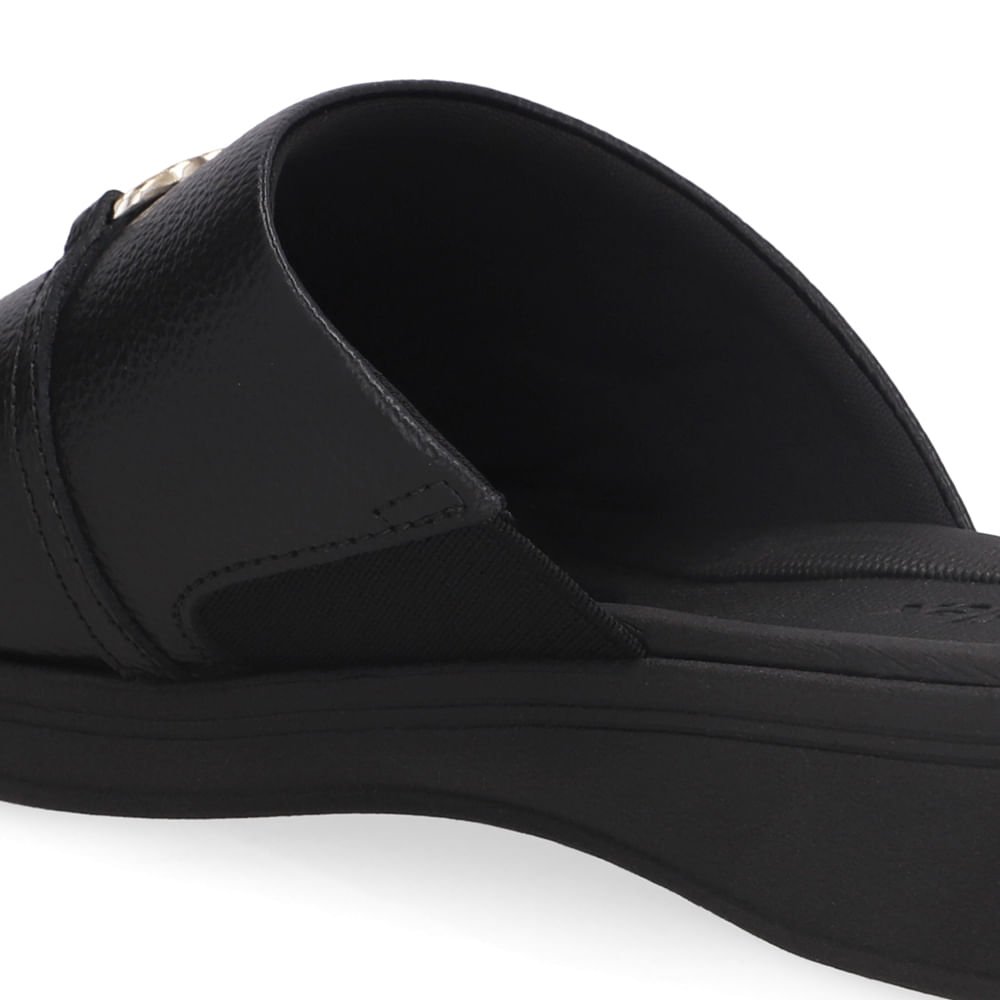 Tamanco Couro Preto Monograma Preto 4