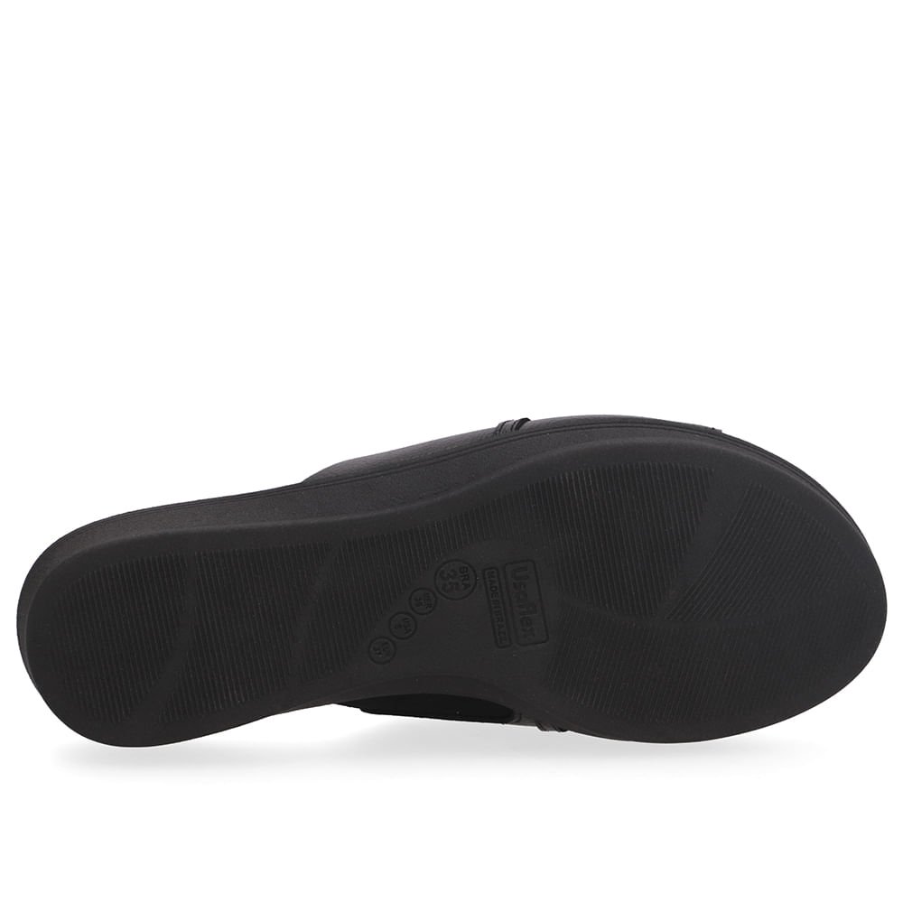 Tamanco Couro Preto Monograma Preto 5