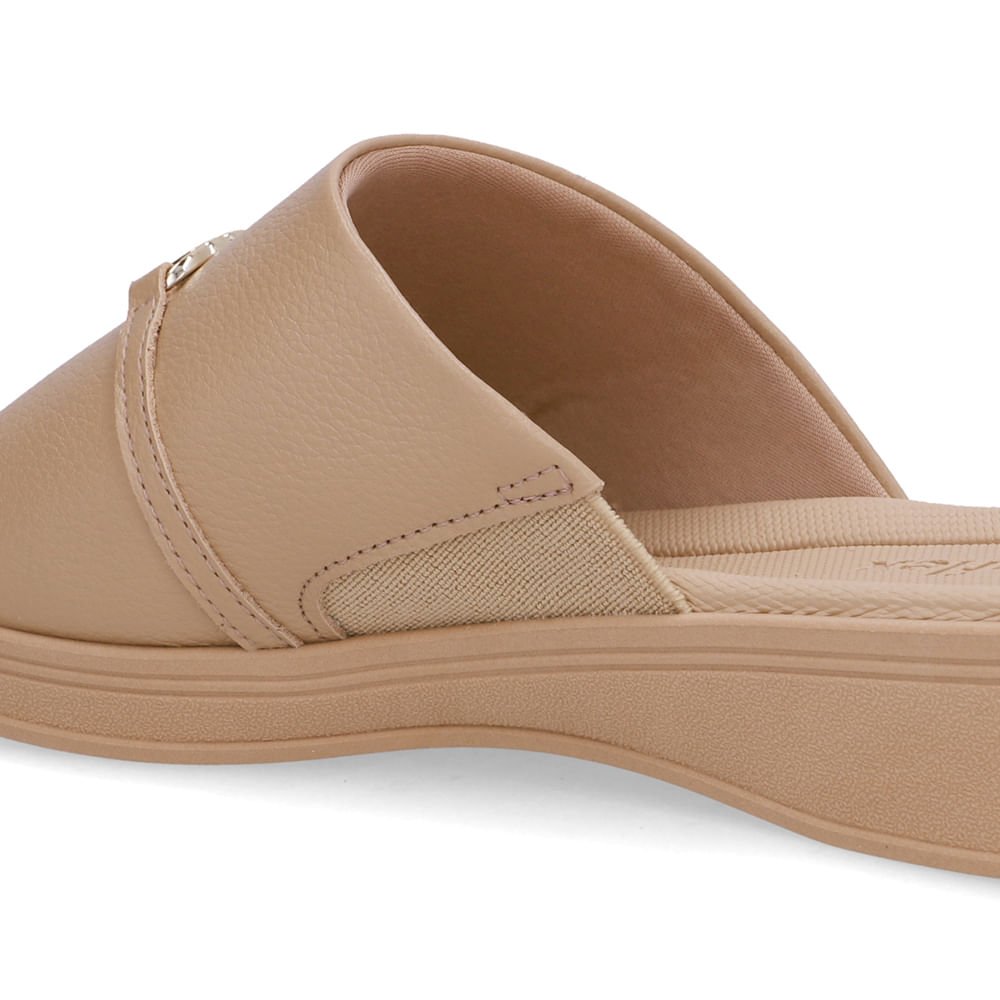 Tamanco Couro Bege Monograma Bege 4