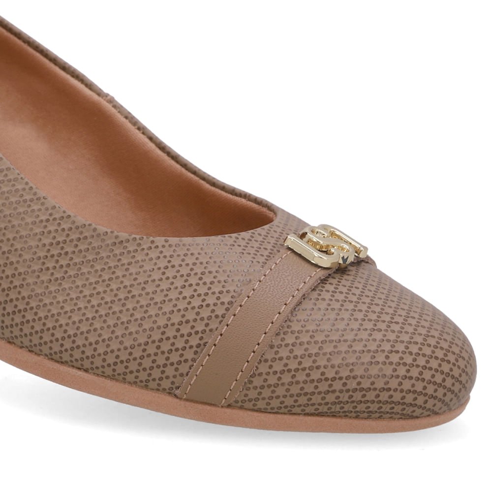 Scarpin Marrom Salto Bloco Couro Monograma Marrom 4