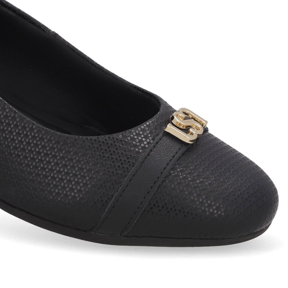 Scarpin Preto Salto Bloco Couro Monograma Preto 4