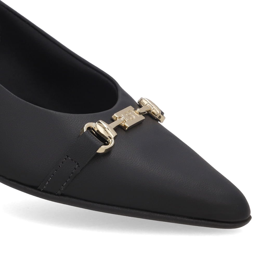 Slingback Preto Couro Bico Fino Bridão Preto 4