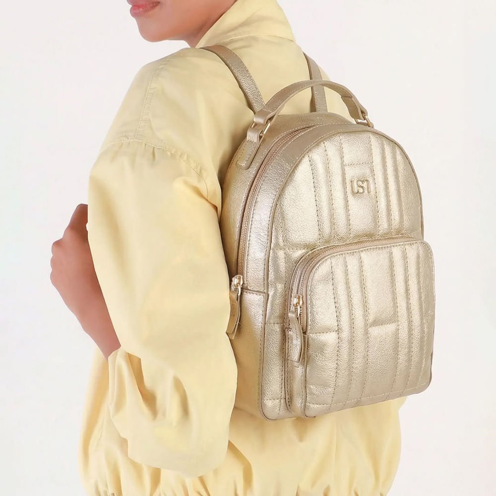 Mochila Couro Dourada Matelassê Bolsa Frontal Dourado 4