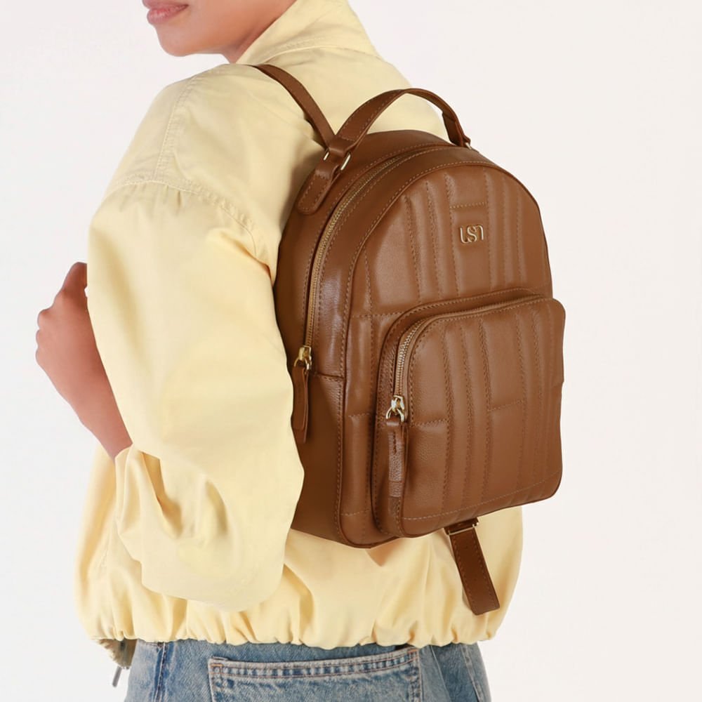 Mochila Couro Marrom Matelassê Bolsa Frontal Marrom 4