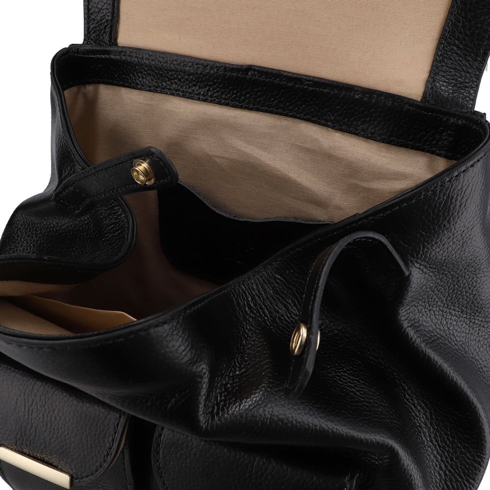 Mochila Couro Preta Bolso Frontal Preto 3
