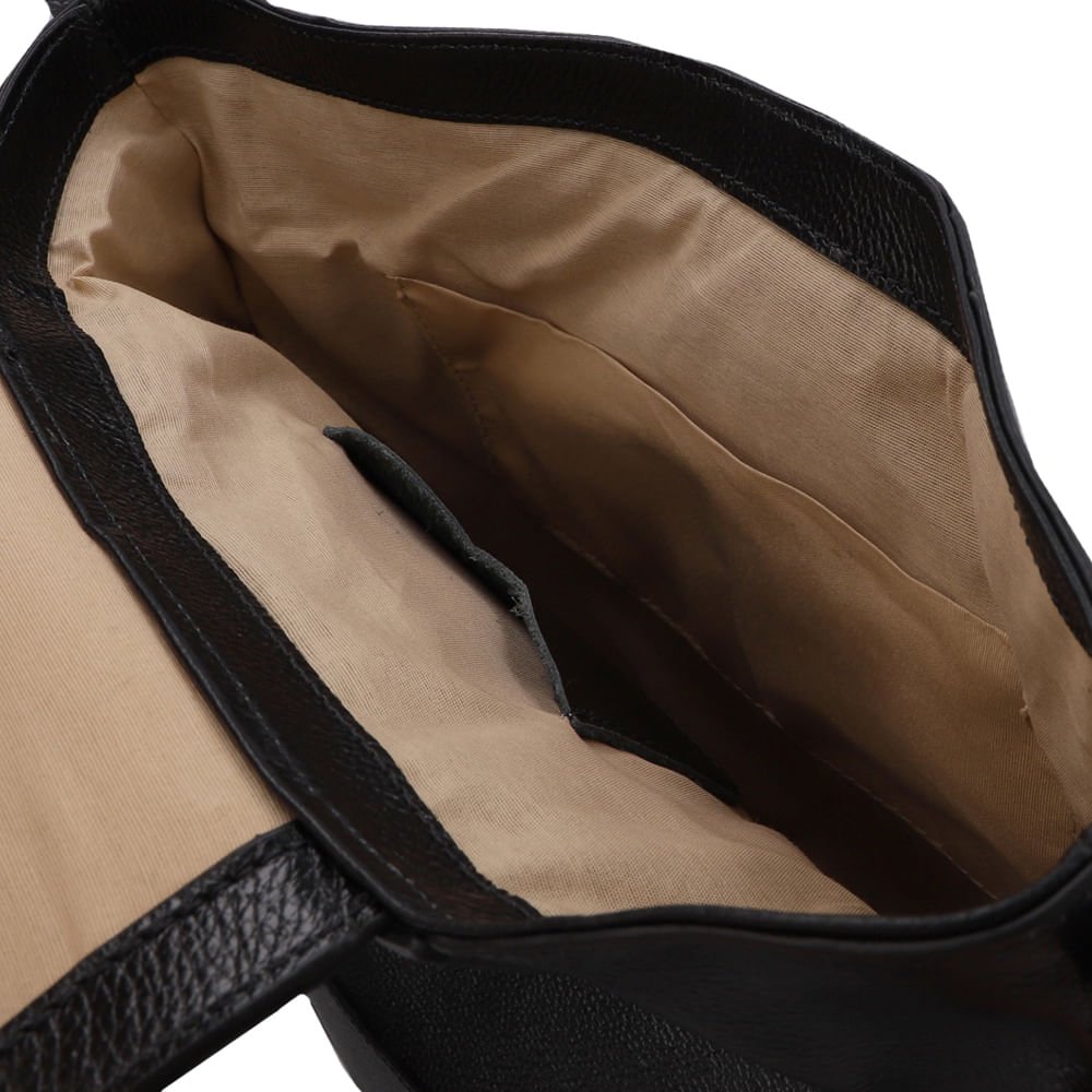Mochila Couro Preta Bolso Frontal Preto 4