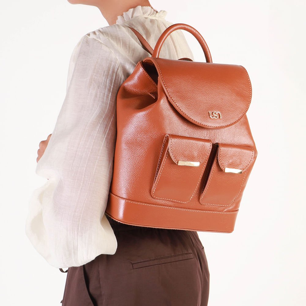 Mochila Couro Marrom Bolso Frontal Marrom 5