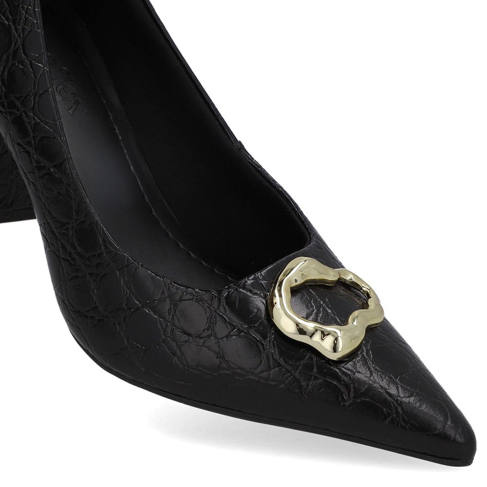 Scarpin Preto Couro Croco Bico Fino Preto 4