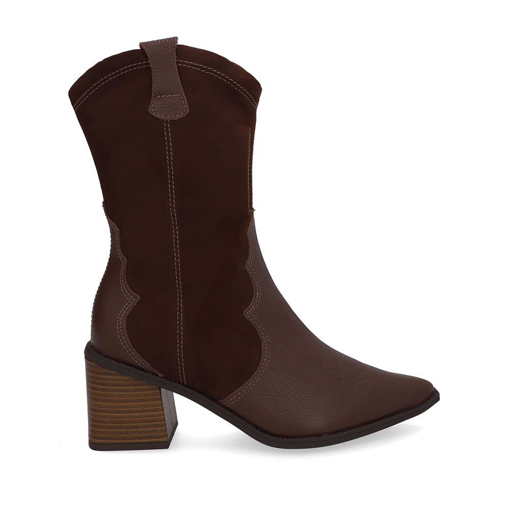 Bota Marrom Pinhão Couro Bico Fino Western