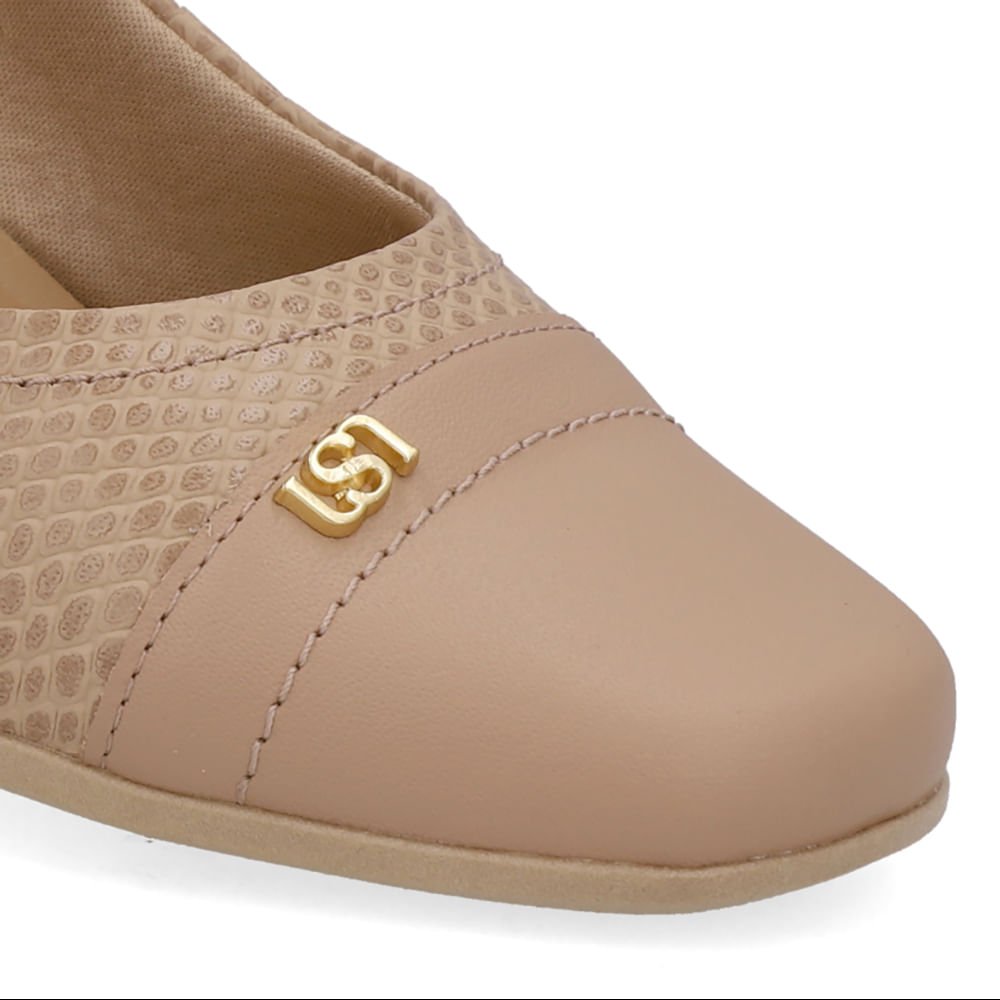Scarpin Couro Bege Bico Quadrado Bege 4