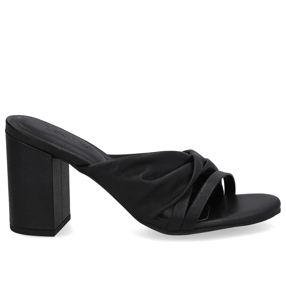 Tamanco Preto Couro Torcido