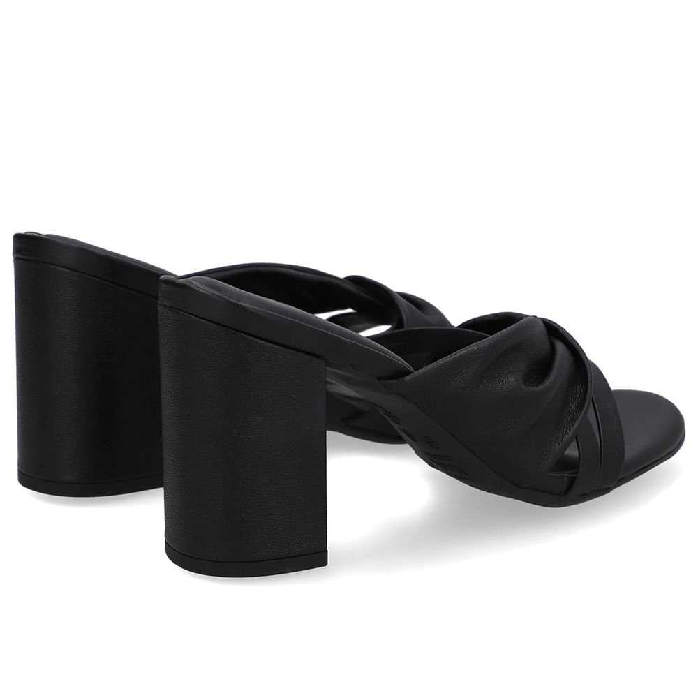 Tamanco Preto Couro Torcido Preto 3